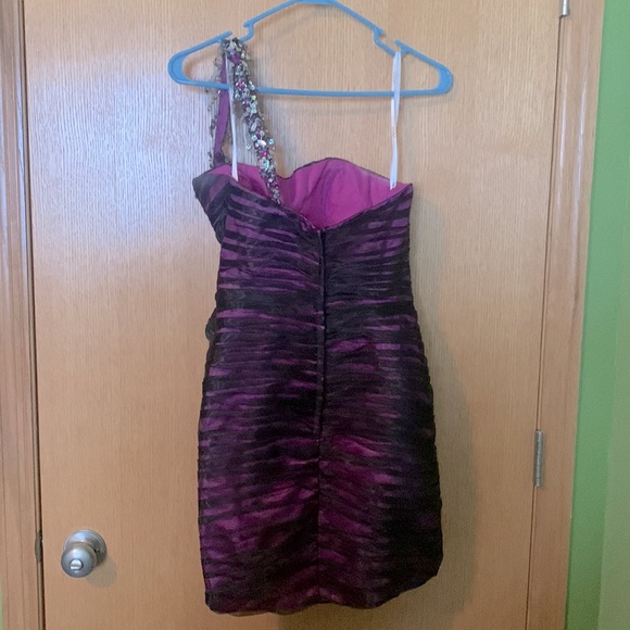 Prom/Formal Fancy Party Dress - Picture 5 of 6